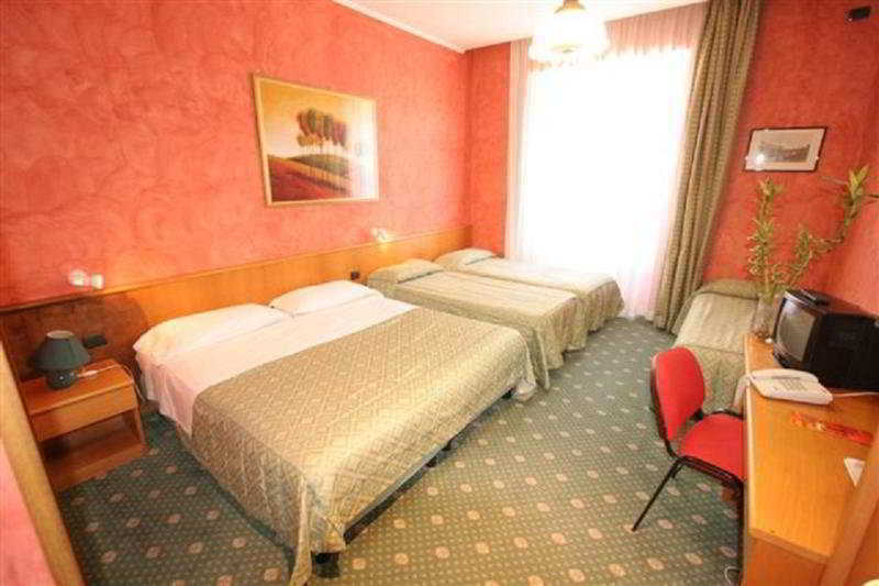 Hotel Marco Polo Рим Екстериор снимка
