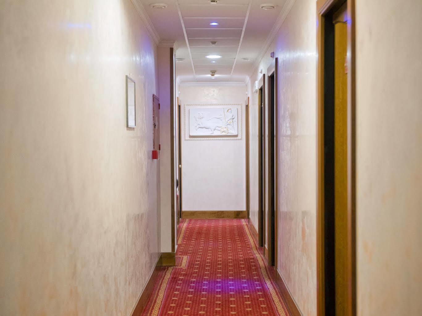 Hotel Marco Polo Рим Екстериор снимка